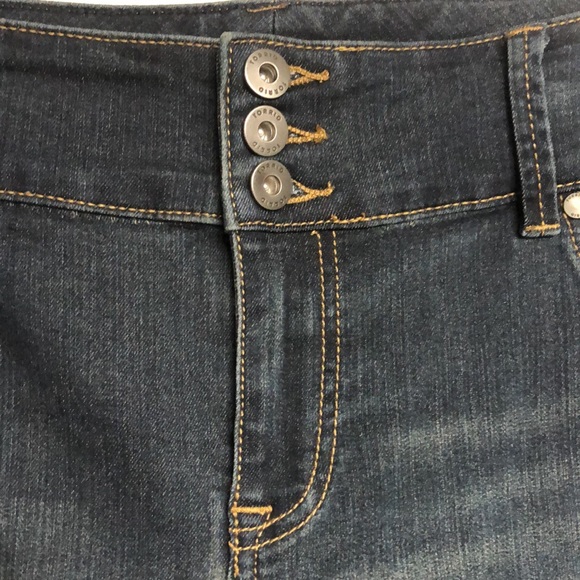 Torrid Jeans - Picture 3 of 6